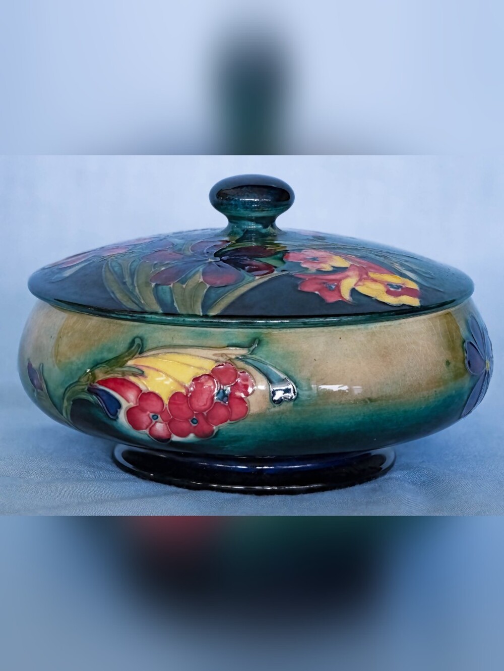 Wm Moorcroft Bowl W/ Lid Spring FlowersPotter to HM The QueenSigned! England!
